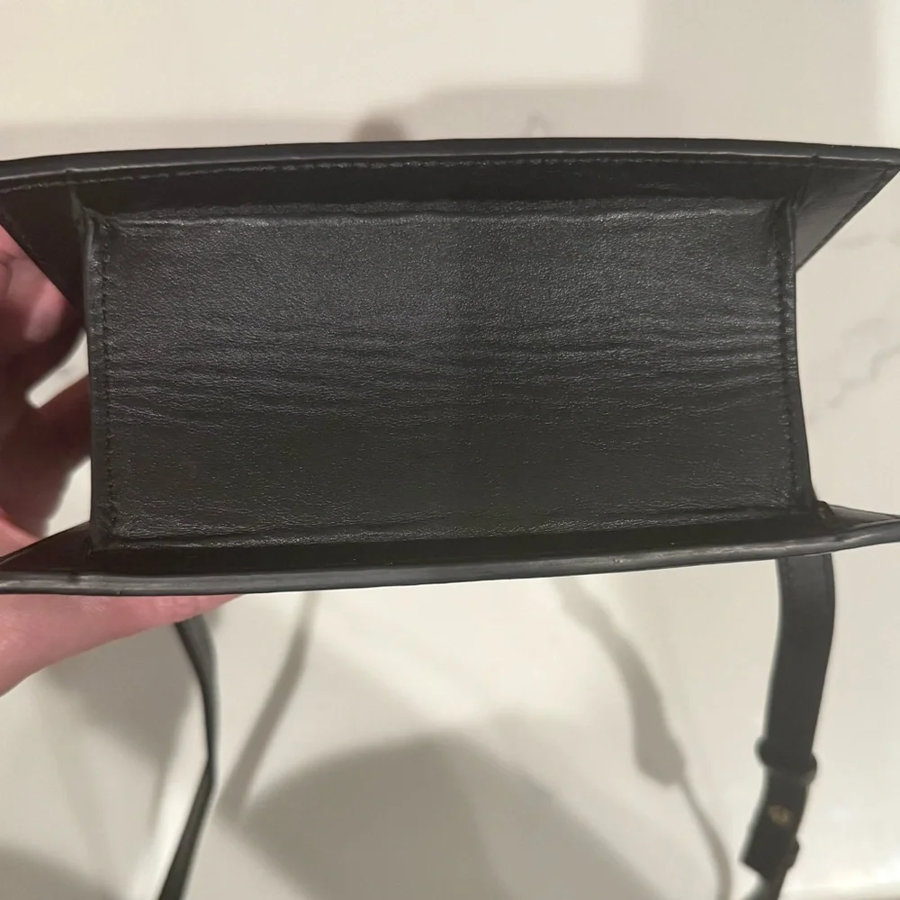 Jacquemus The Medium Chiquito bag - Picture 14 of 16